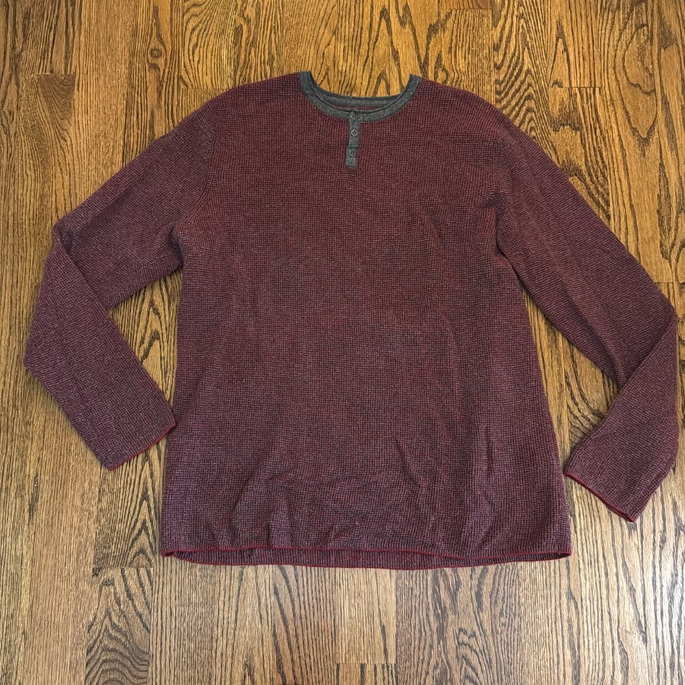 Men’s Lucky Brand long sleeve crewneck sweater in size XL